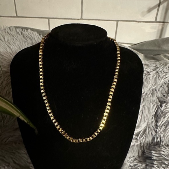 18 k gold plated European 4 mm box chain necklace. 20 inches - Picture 1 of 5
